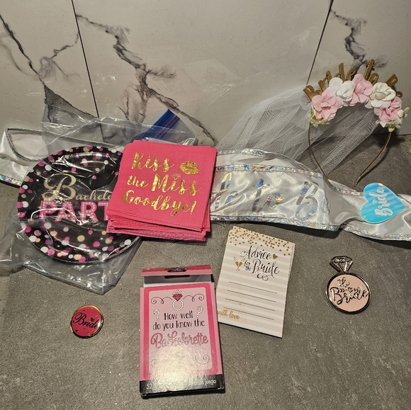 Bachelorette kit - Picture 2 of 3